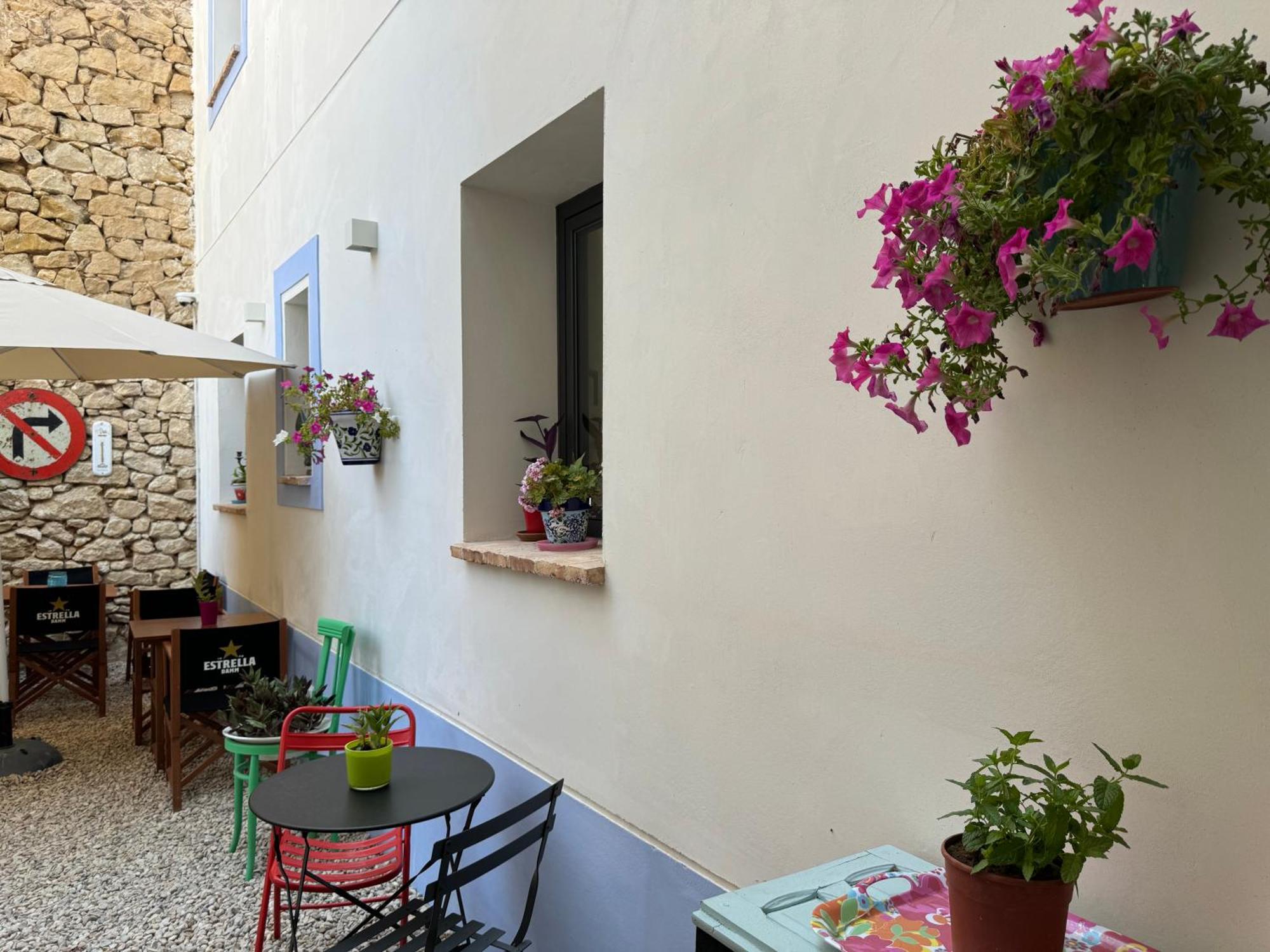 Casa Don Pelayo Boutique Apartments & Cafe Valderrobres Extérieur photo